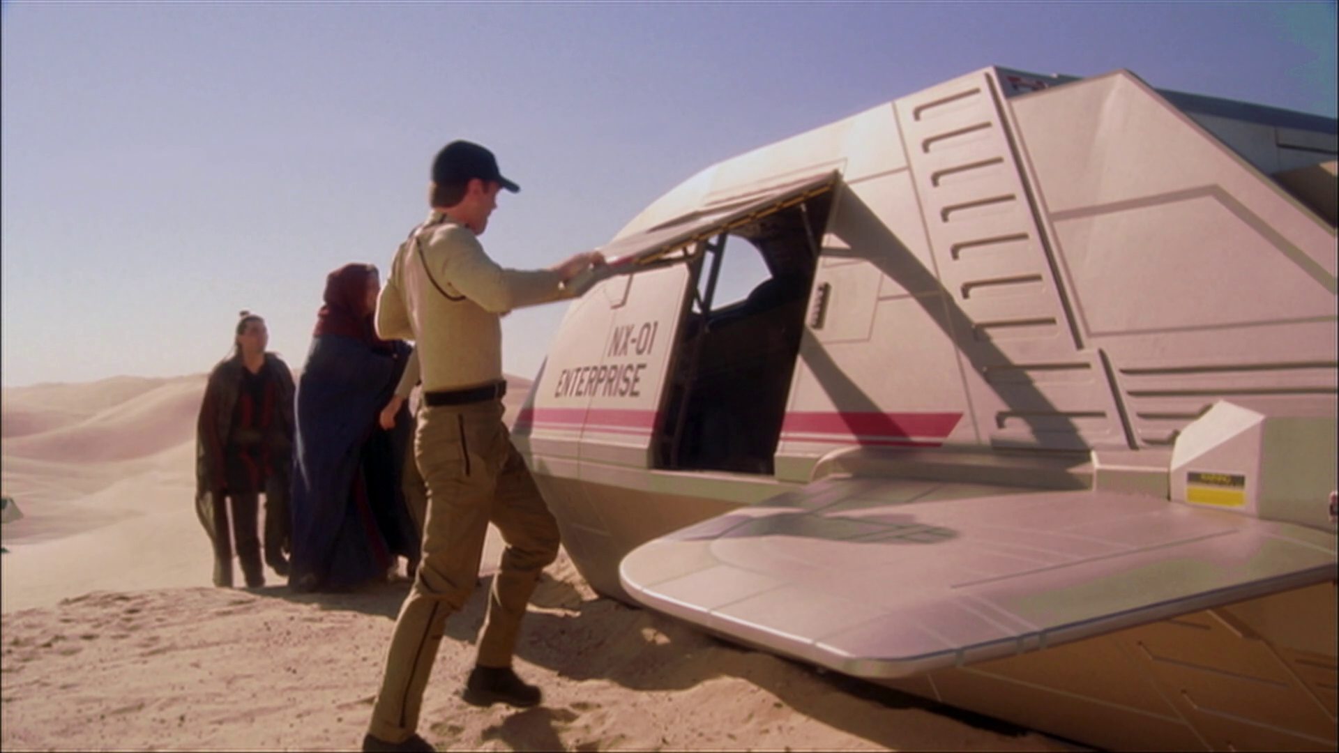 extant_StarTrek_ENT_1x24-DesertCrossing_0490.jpg