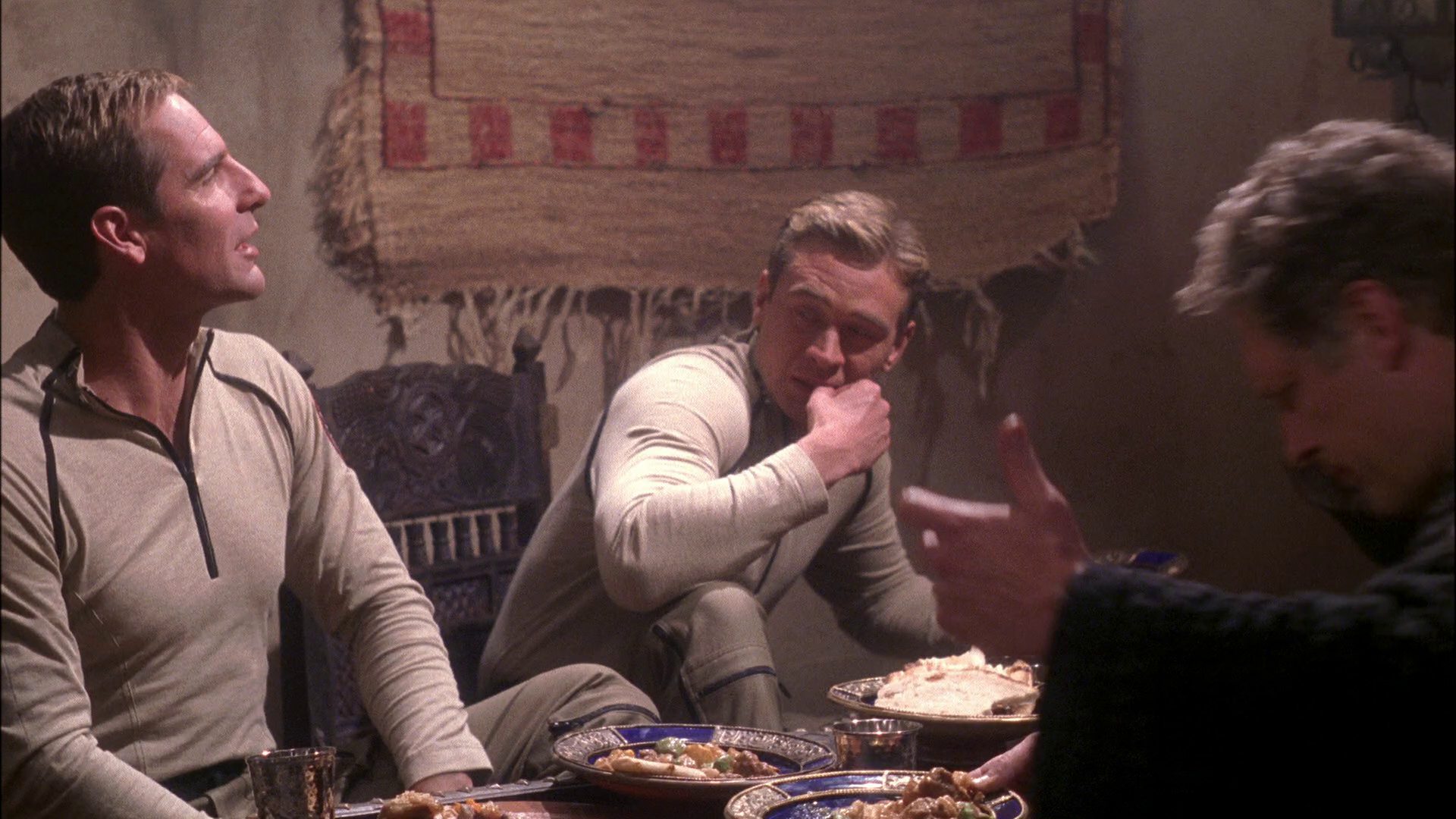 extant_StarTrek_ENT_1x24-DesertCrossing_0729.jpg