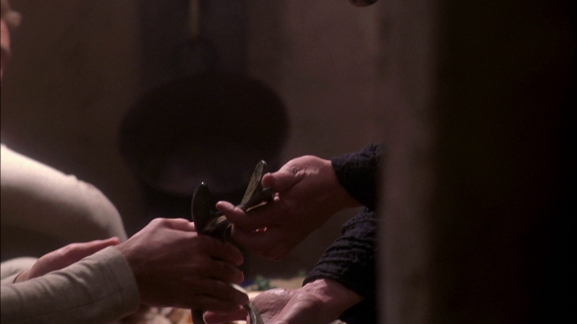extant_StarTrek_ENT_1x24-DesertCrossing_0761.jpg