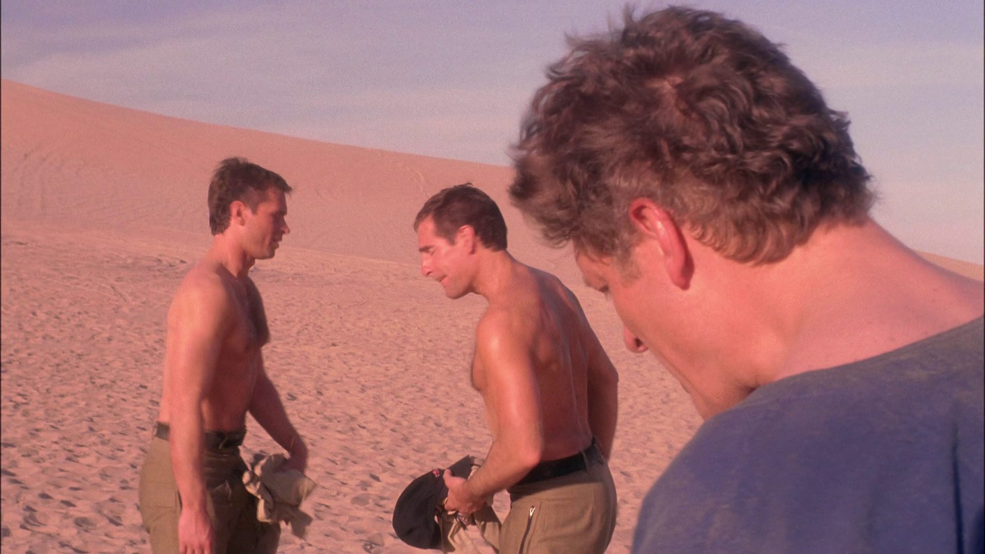 extant_StarTrek_ENT_1x24-DesertCrossing_1203.jpg