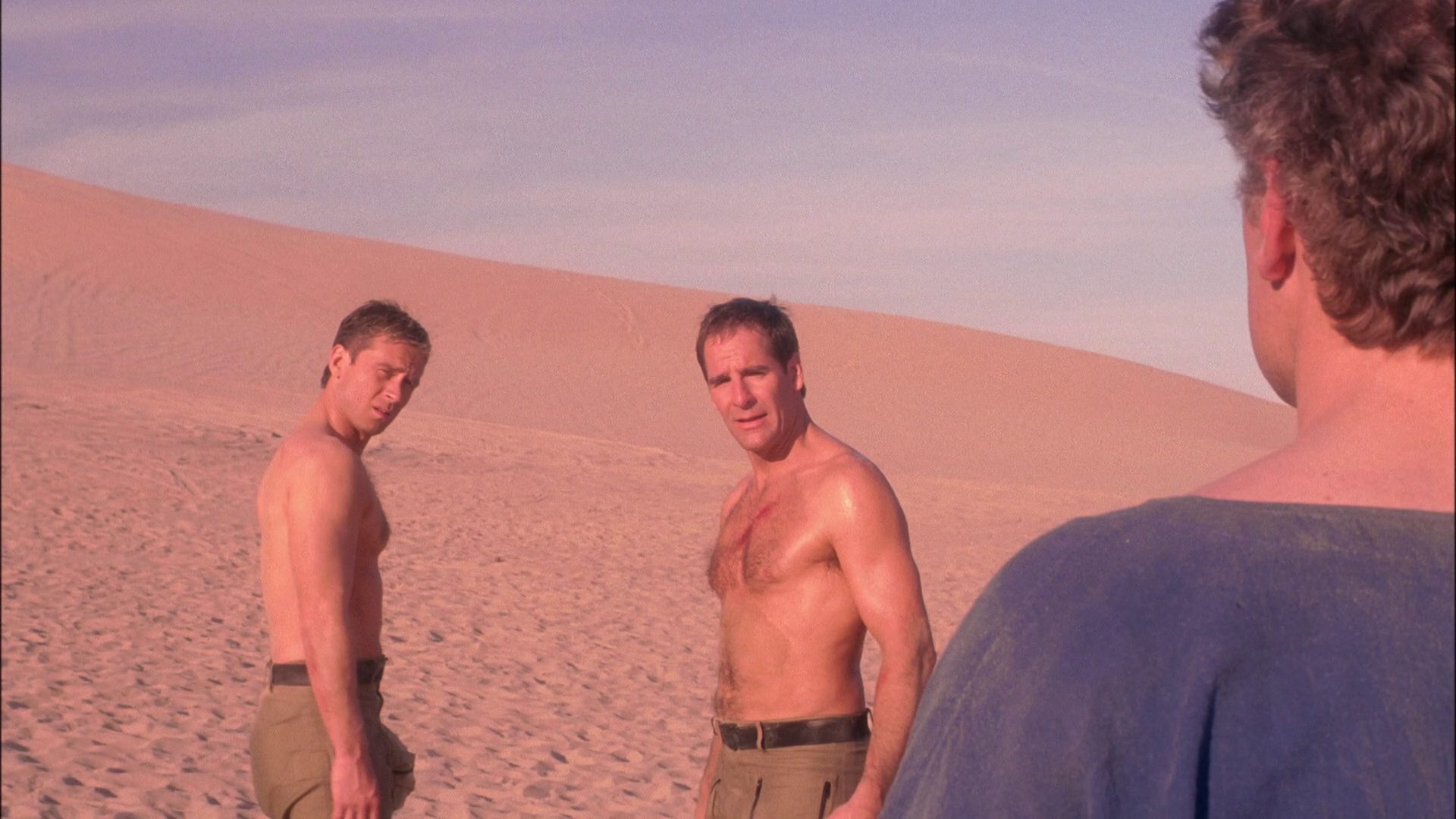 extant_StarTrek_ENT_1x24-DesertCrossing_1205.jpg