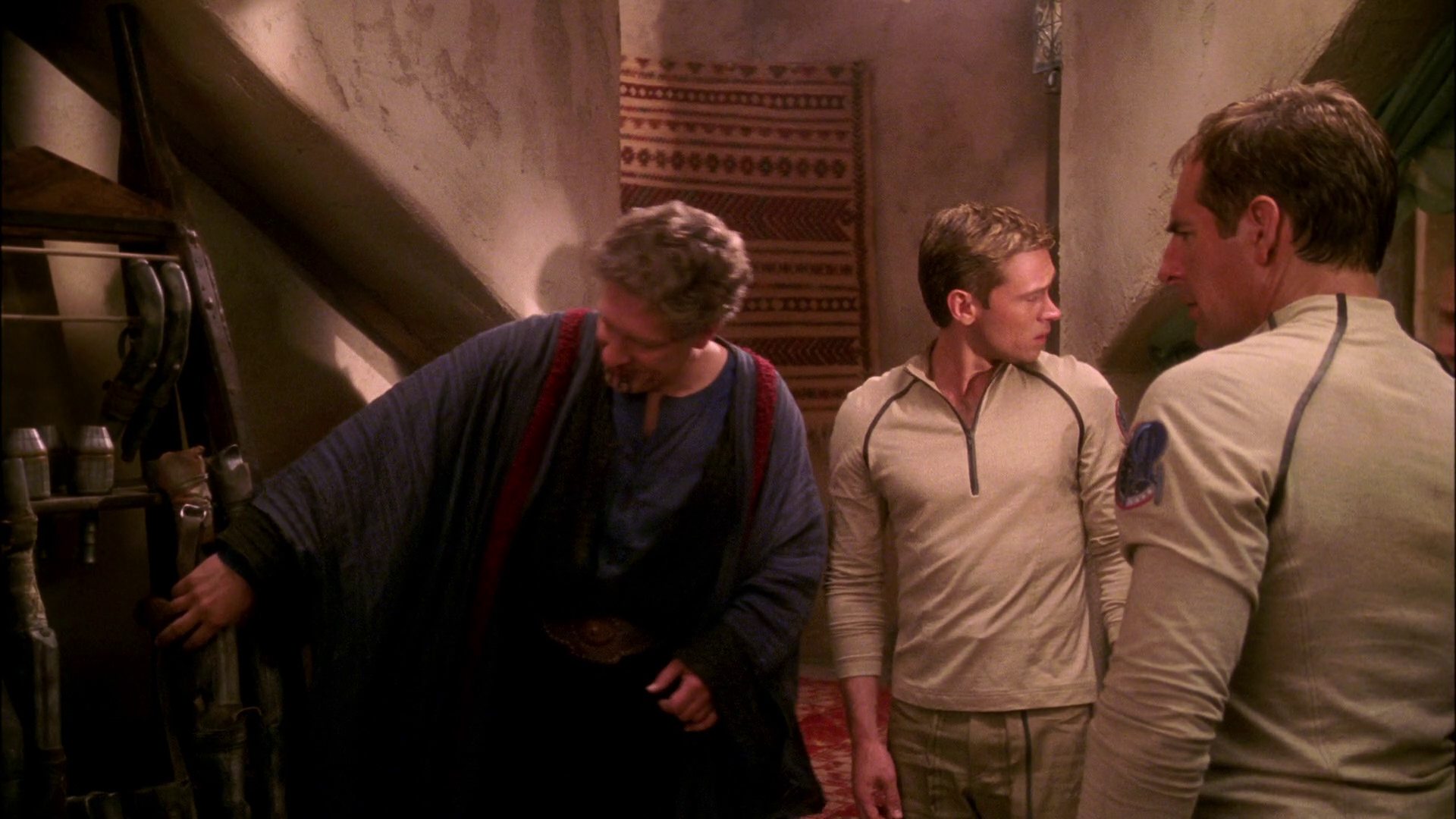 extant_StarTrek_ENT_1x24-DesertCrossing_1465.jpg