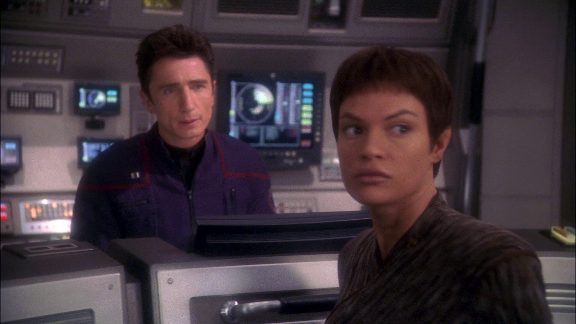 extant_StarTrek_ENT_1x24-DesertCrossing_1558.jpg