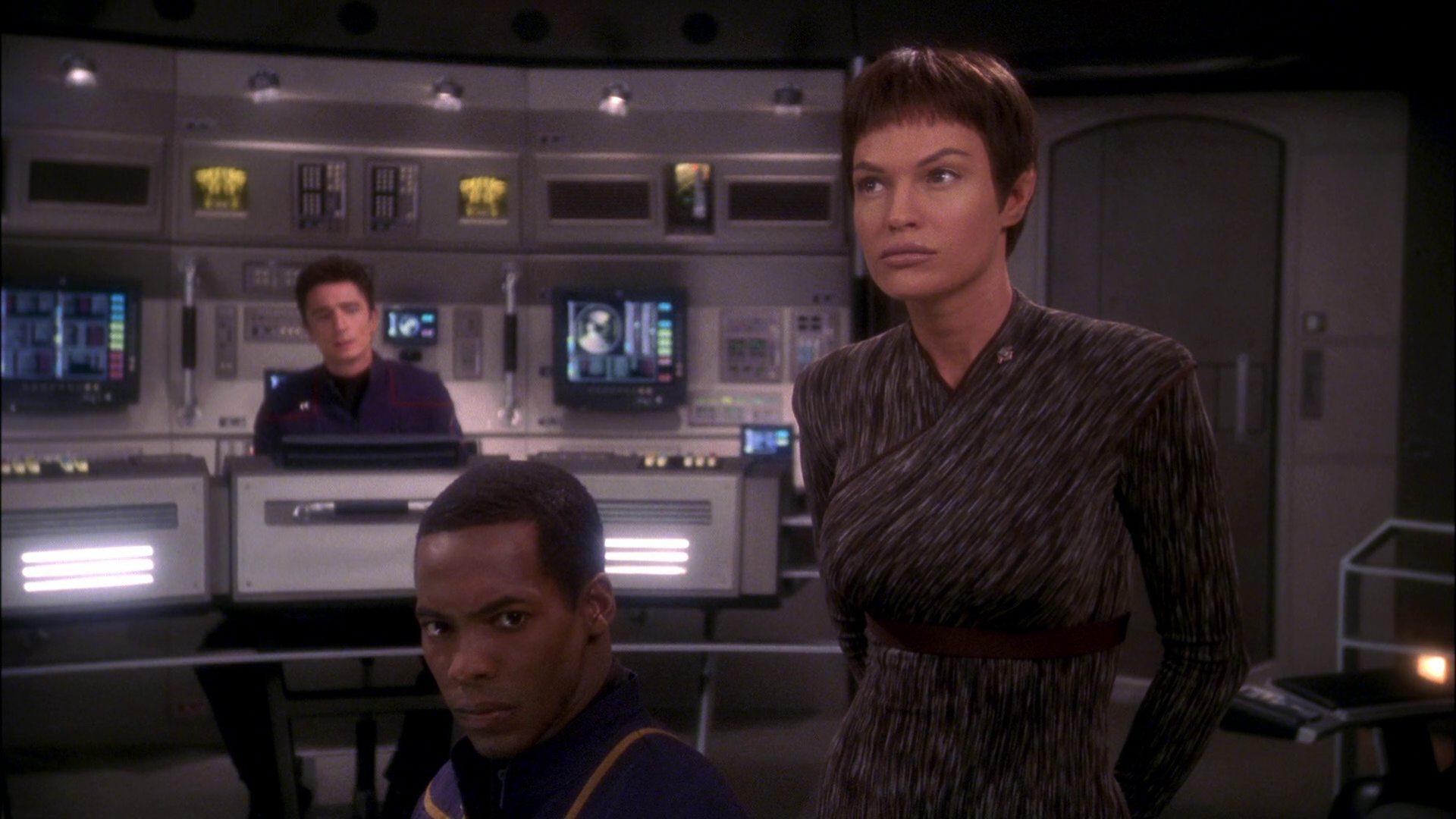 extant_StarTrek_ENT_1x24-DesertCrossing_1572.jpg