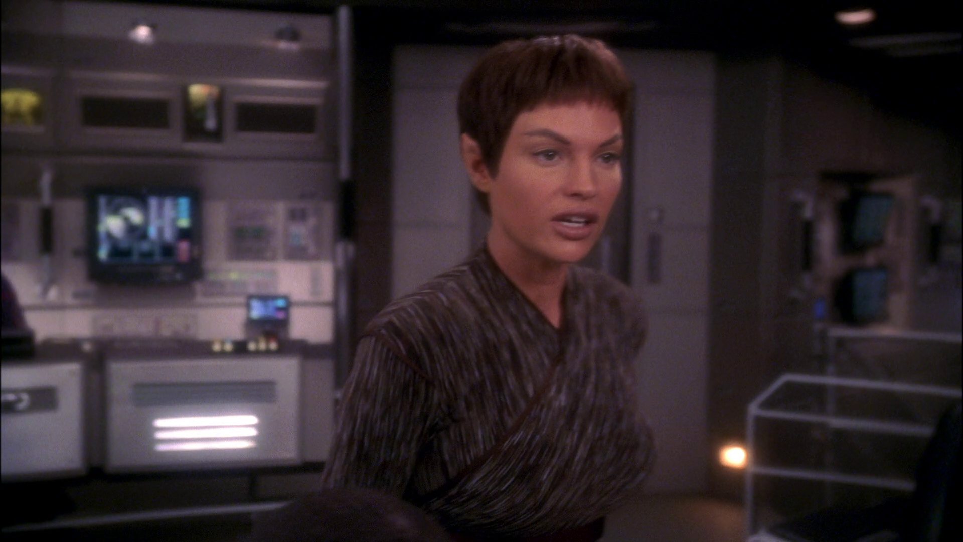 extant_StarTrek_ENT_1x24-DesertCrossing_1603.jpg