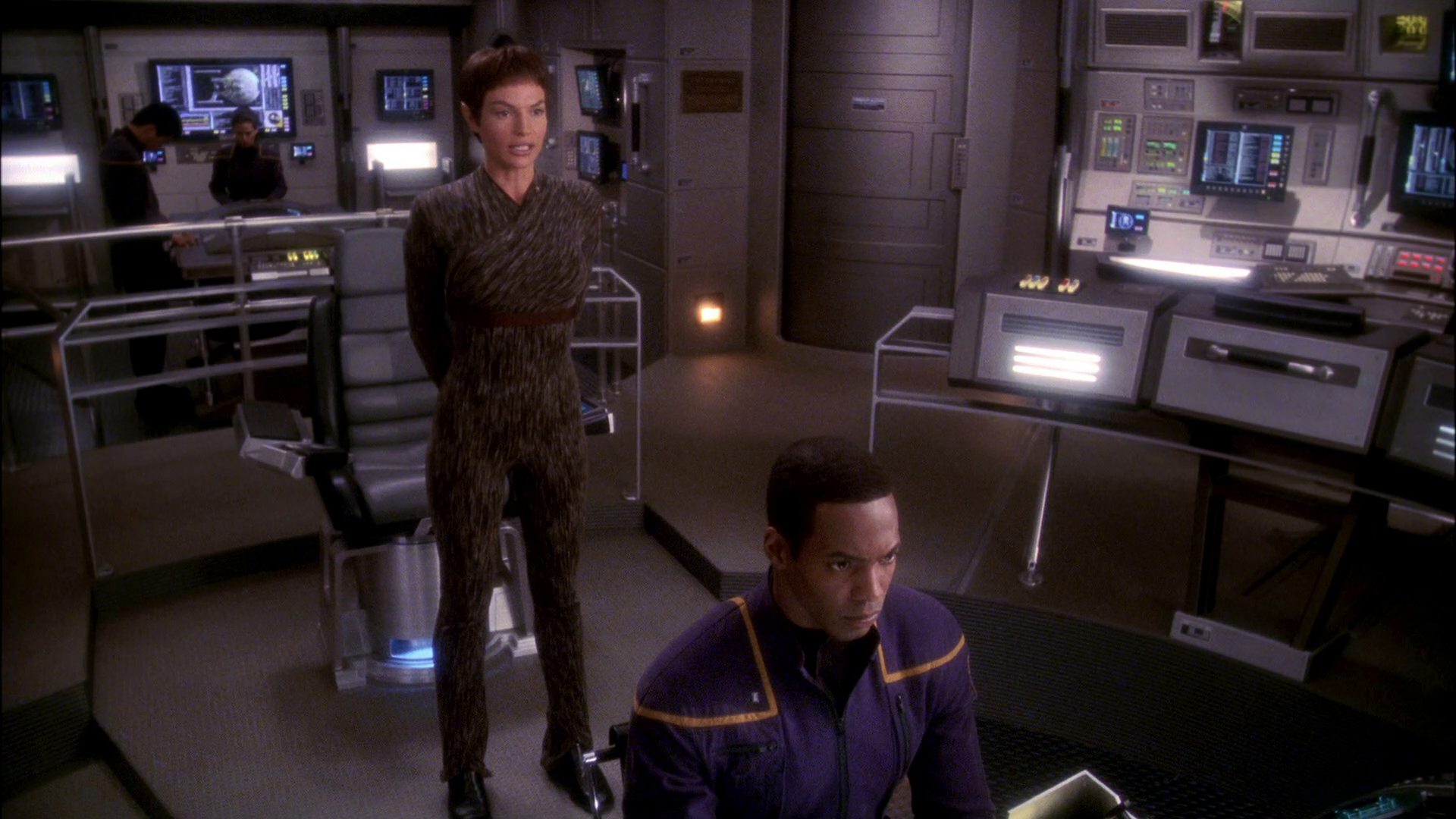 extant_StarTrek_ENT_1x24-DesertCrossing_1846.jpg