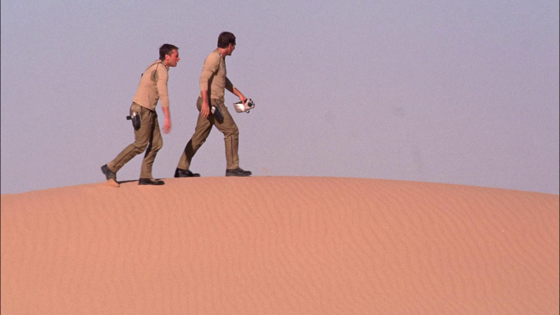 extant_StarTrek_ENT_1x24-DesertCrossing_2004.jpg