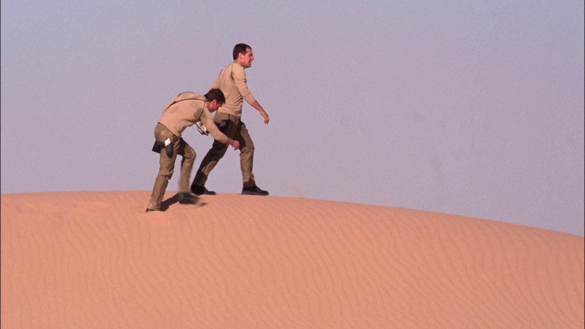 extant_StarTrek_ENT_1x24-DesertCrossing_2007.jpg