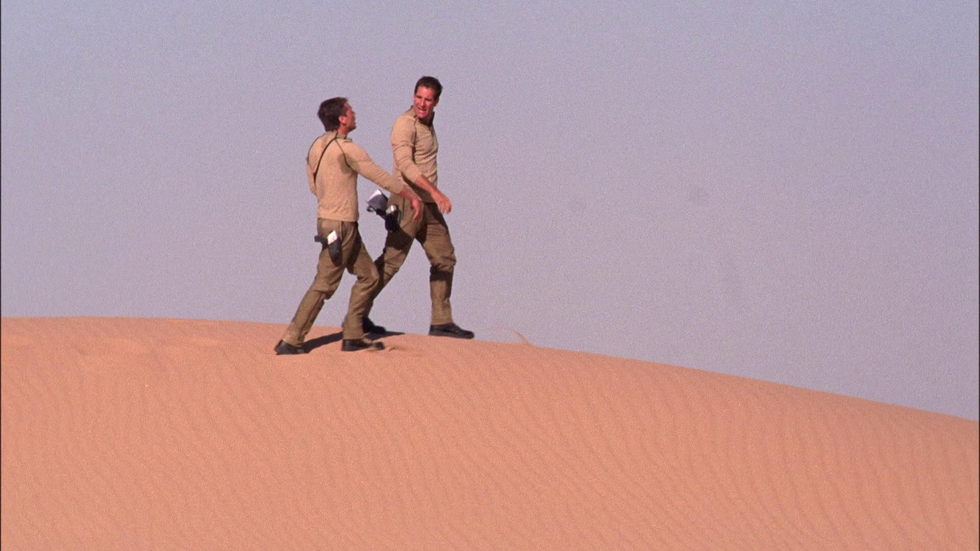 extant_StarTrek_ENT_1x24-DesertCrossing_2009.jpg