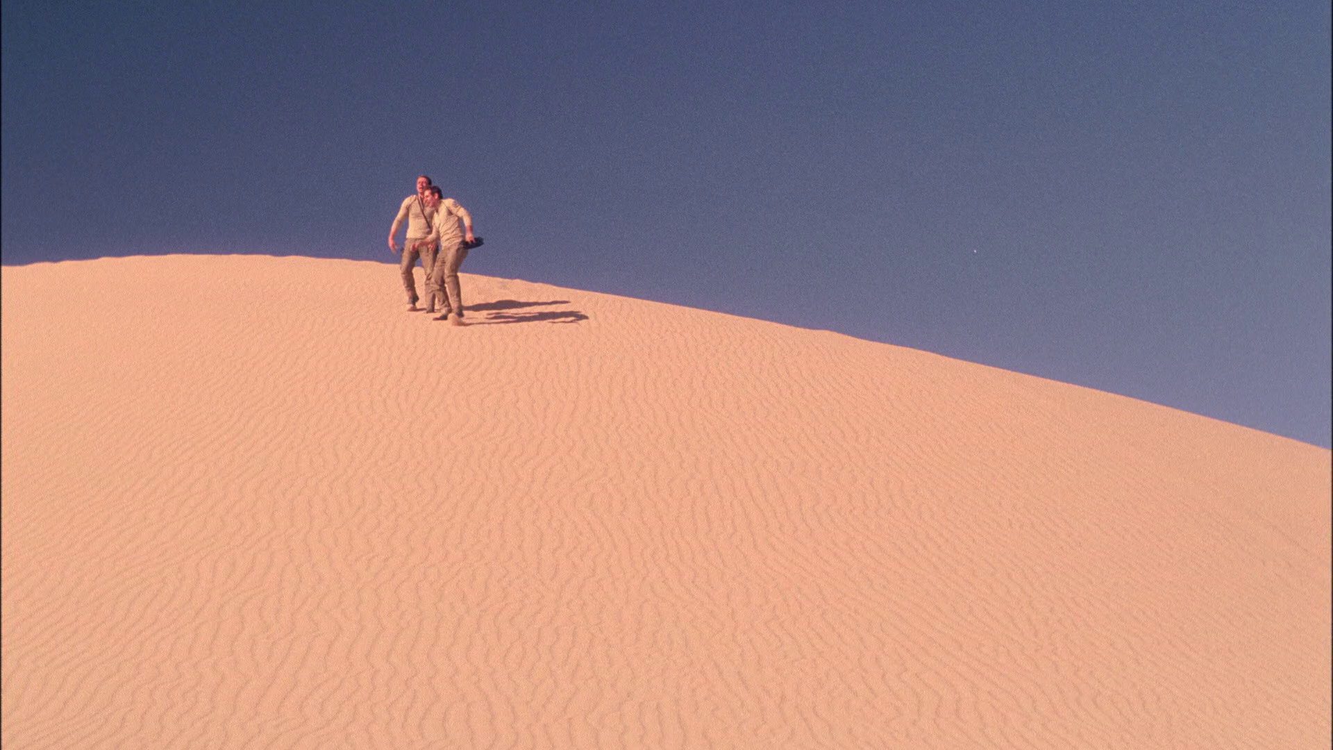 extant_StarTrek_ENT_1x24-DesertCrossing_2035.jpg