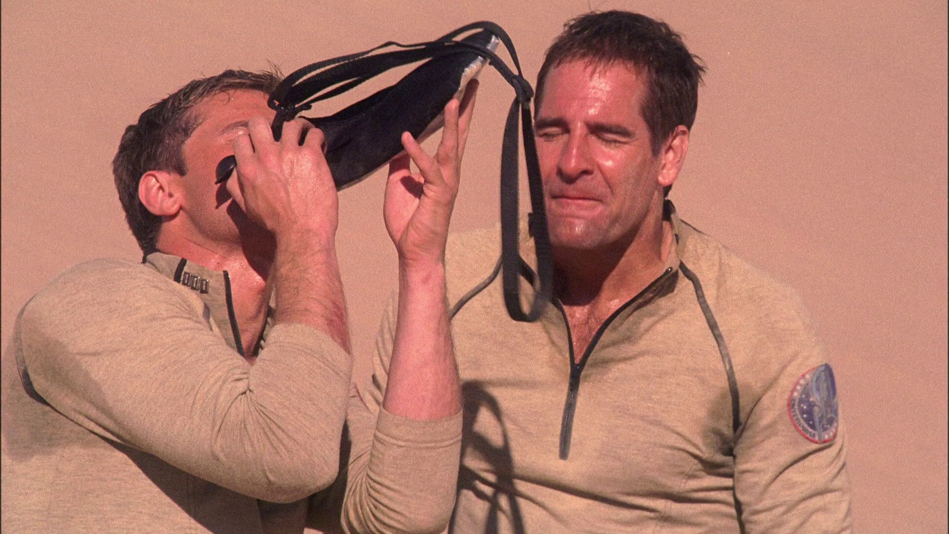 extant_StarTrek_ENT_1x24-DesertCrossing_2109.jpg
