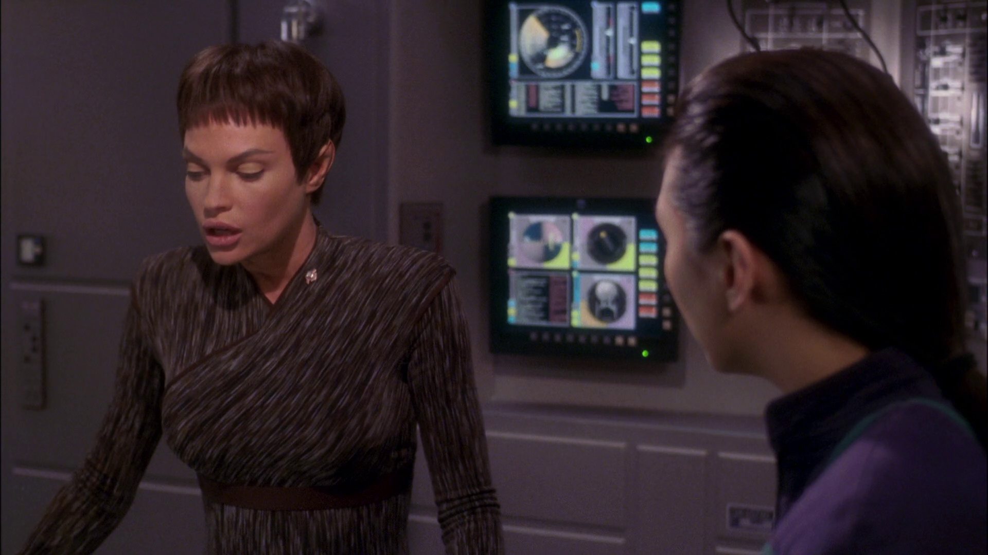 extant_StarTrek_ENT_1x24-DesertCrossing_2273.jpg
