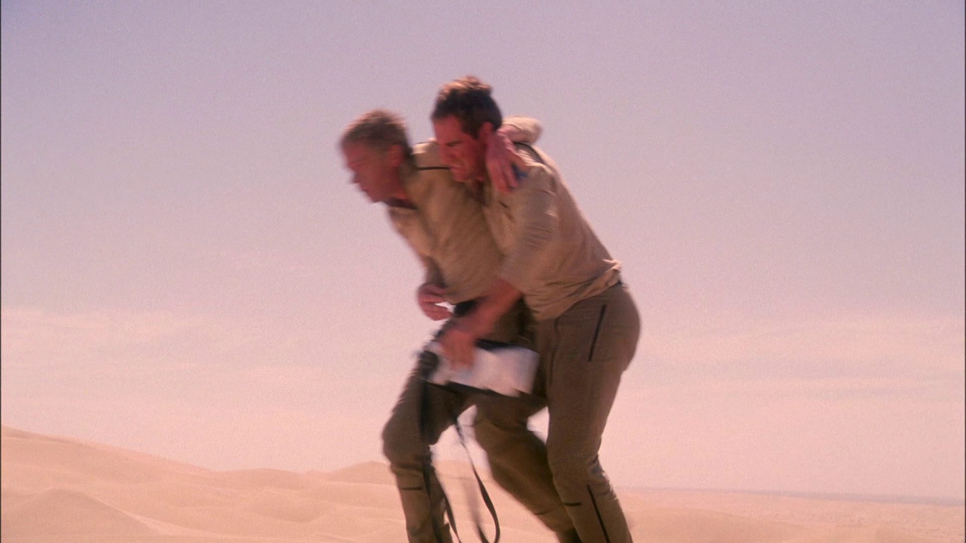 extant_StarTrek_ENT_1x24-DesertCrossing_2474.jpg
