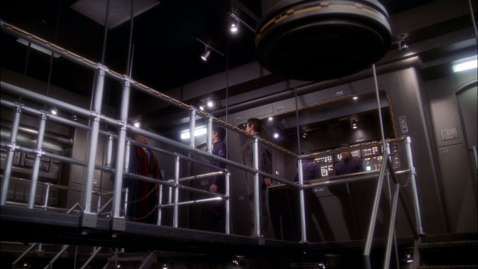extant_StarTrek_ENT_1x24-DesertCrossing_2528.jpg