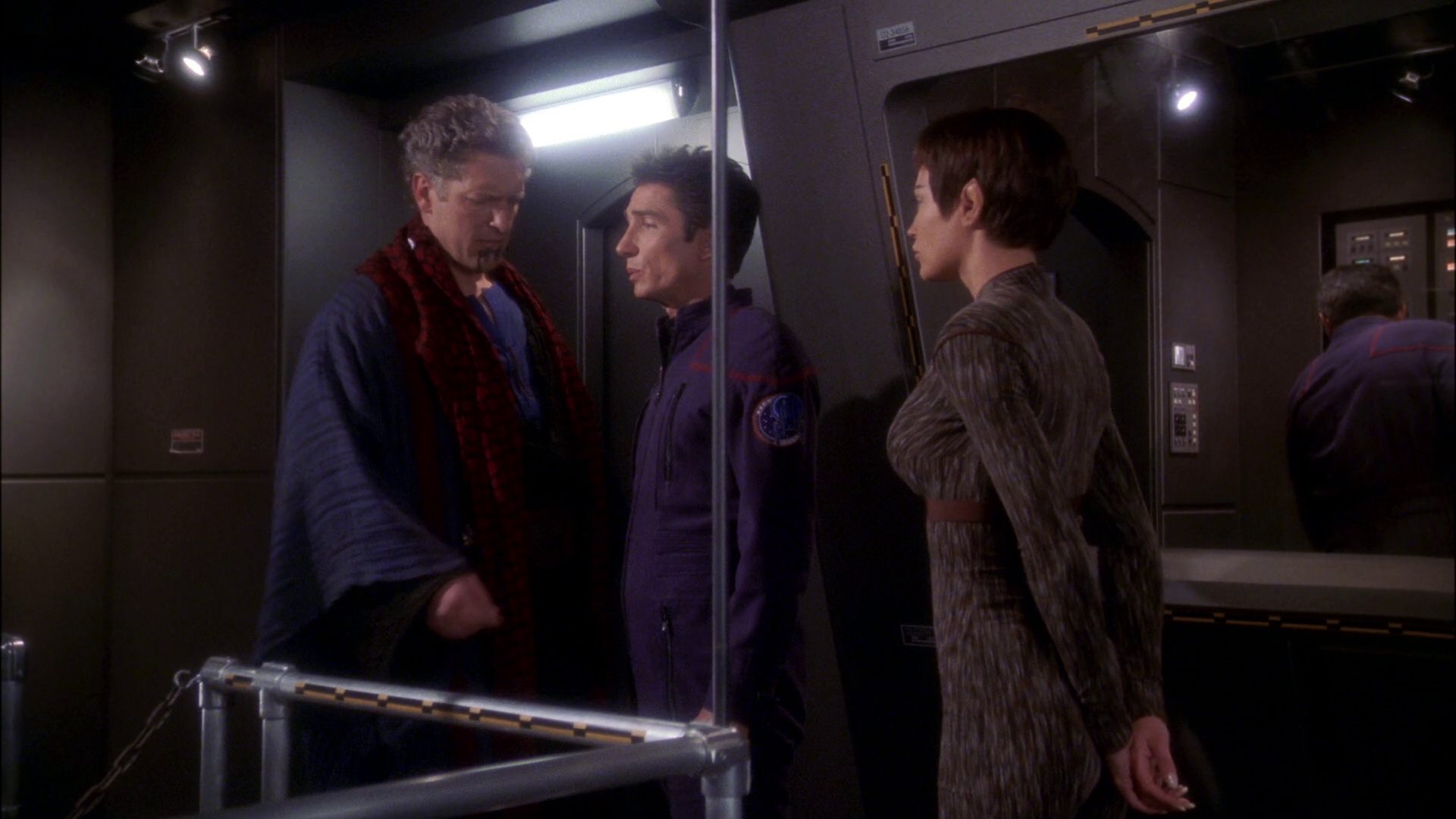 extant_StarTrek_ENT_1x24-DesertCrossing_2565.jpg
