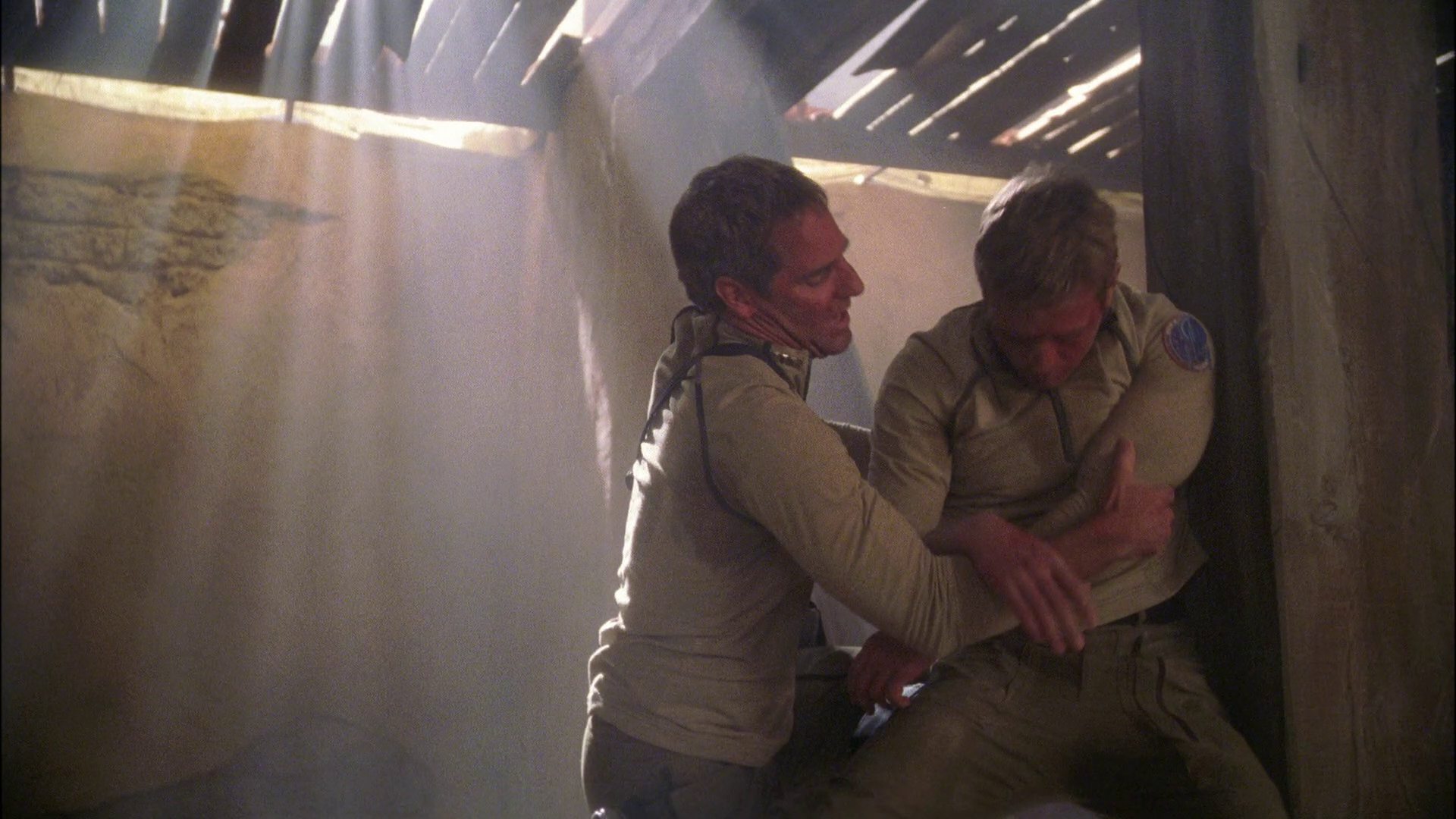 extant_StarTrek_ENT_1x24-DesertCrossing_2753.jpg