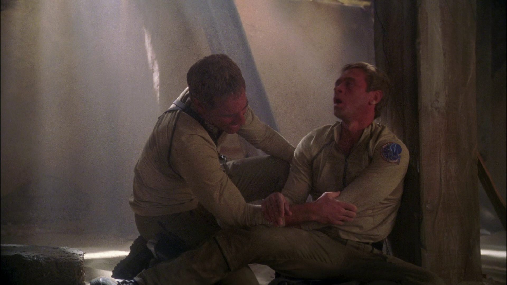 extant_StarTrek_ENT_1x24-DesertCrossing_2758.jpg
