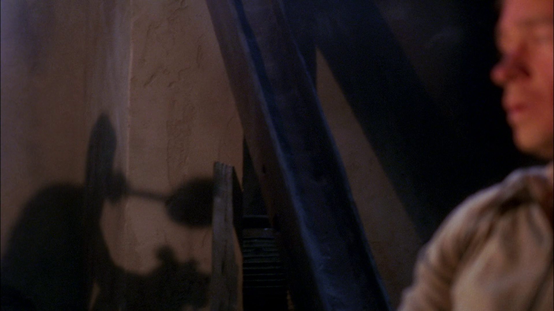 extant_StarTrek_ENT_1x24-DesertCrossing_2878.jpg