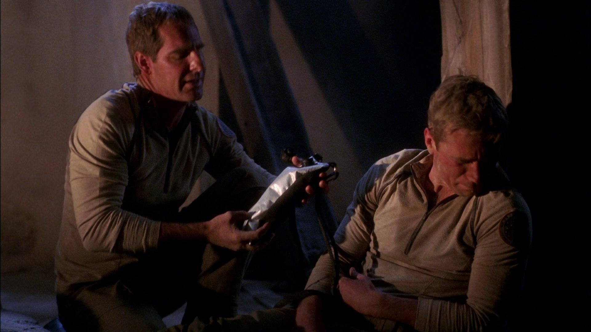 extant_StarTrek_ENT_1x24-DesertCrossing_2914.jpg