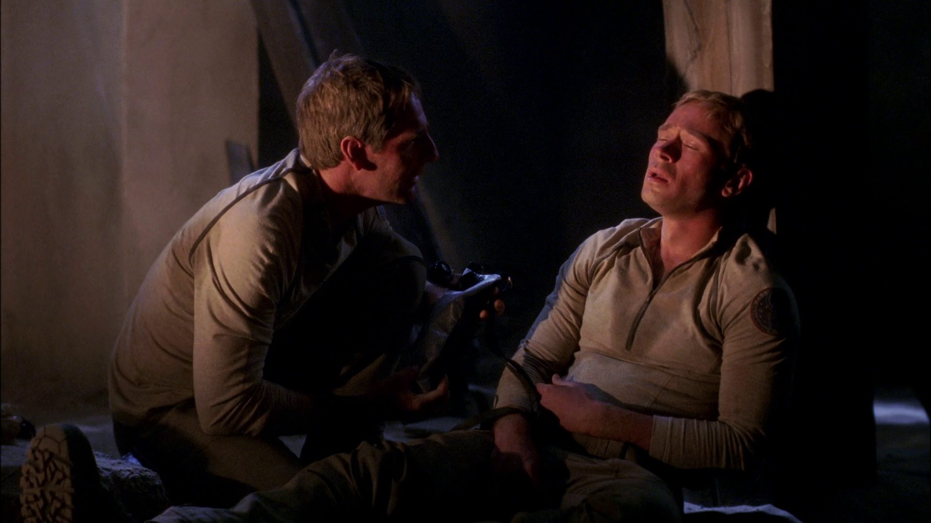 extant_StarTrek_ENT_1x24-DesertCrossing_2934.jpg
