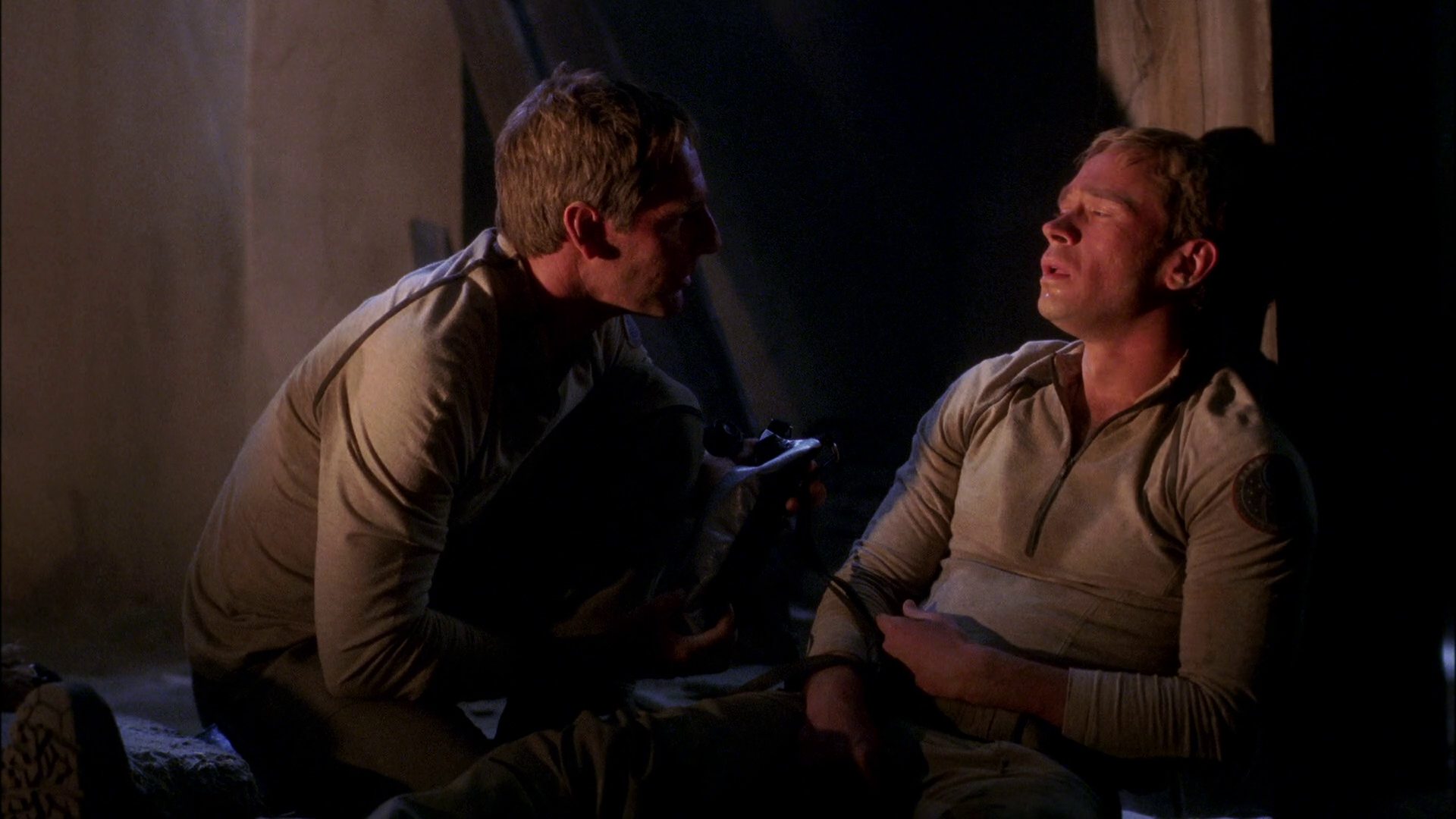 extant_StarTrek_ENT_1x24-DesertCrossing_2938.jpg