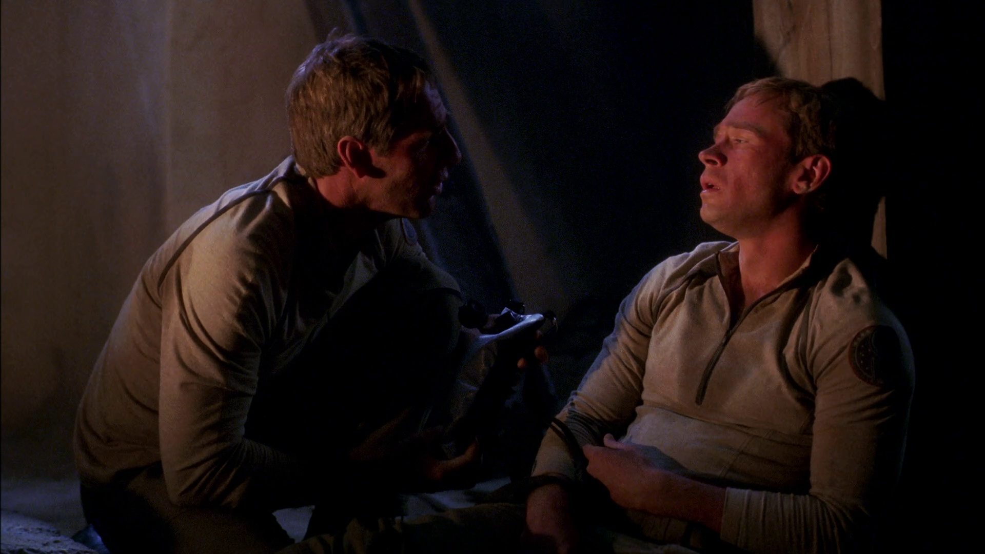 extant_StarTrek_ENT_1x24-DesertCrossing_2943.jpg