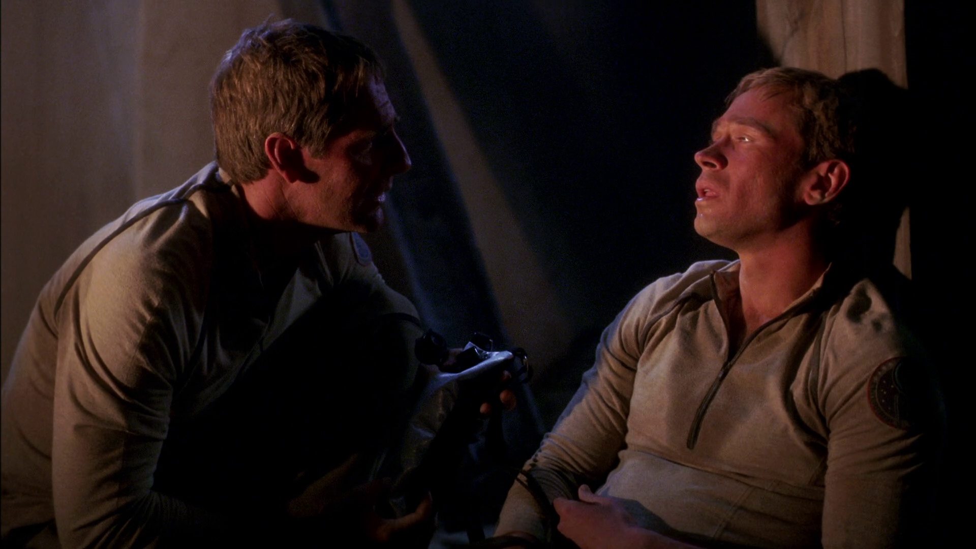 extant_StarTrek_ENT_1x24-DesertCrossing_2950.jpg