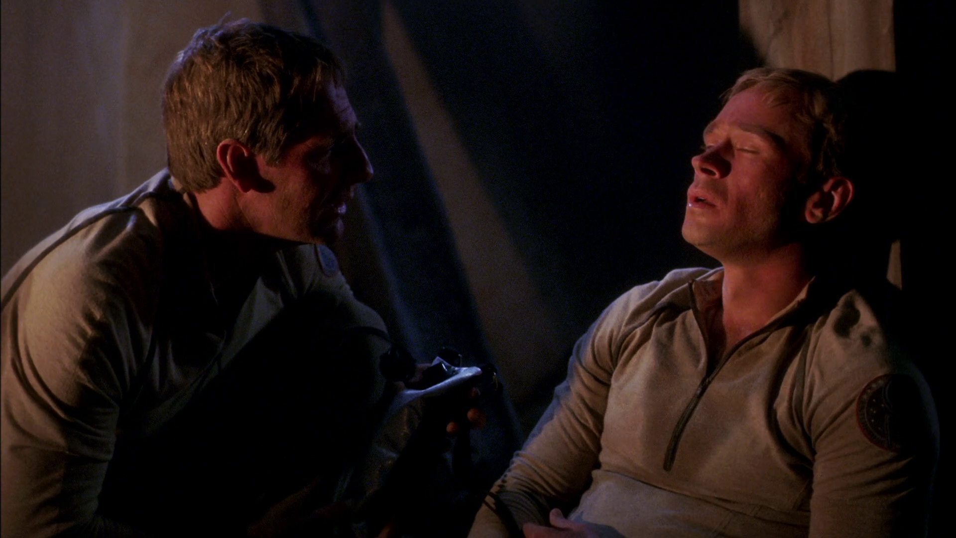 extant_StarTrek_ENT_1x24-DesertCrossing_2953.jpg
