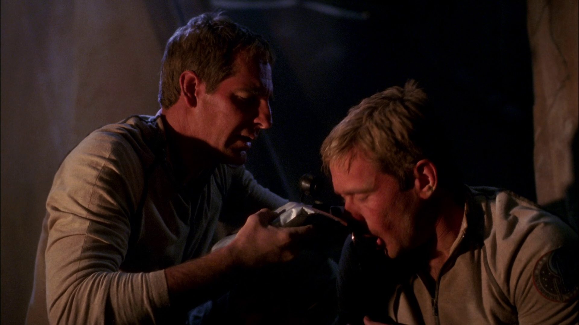 extant_StarTrek_ENT_1x24-DesertCrossing_3000.jpg