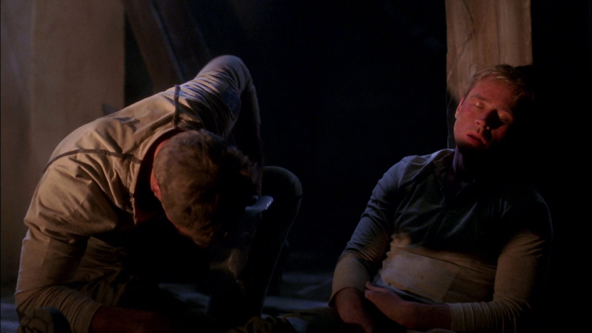 extant_StarTrek_ENT_1x24-DesertCrossing_3012.jpg