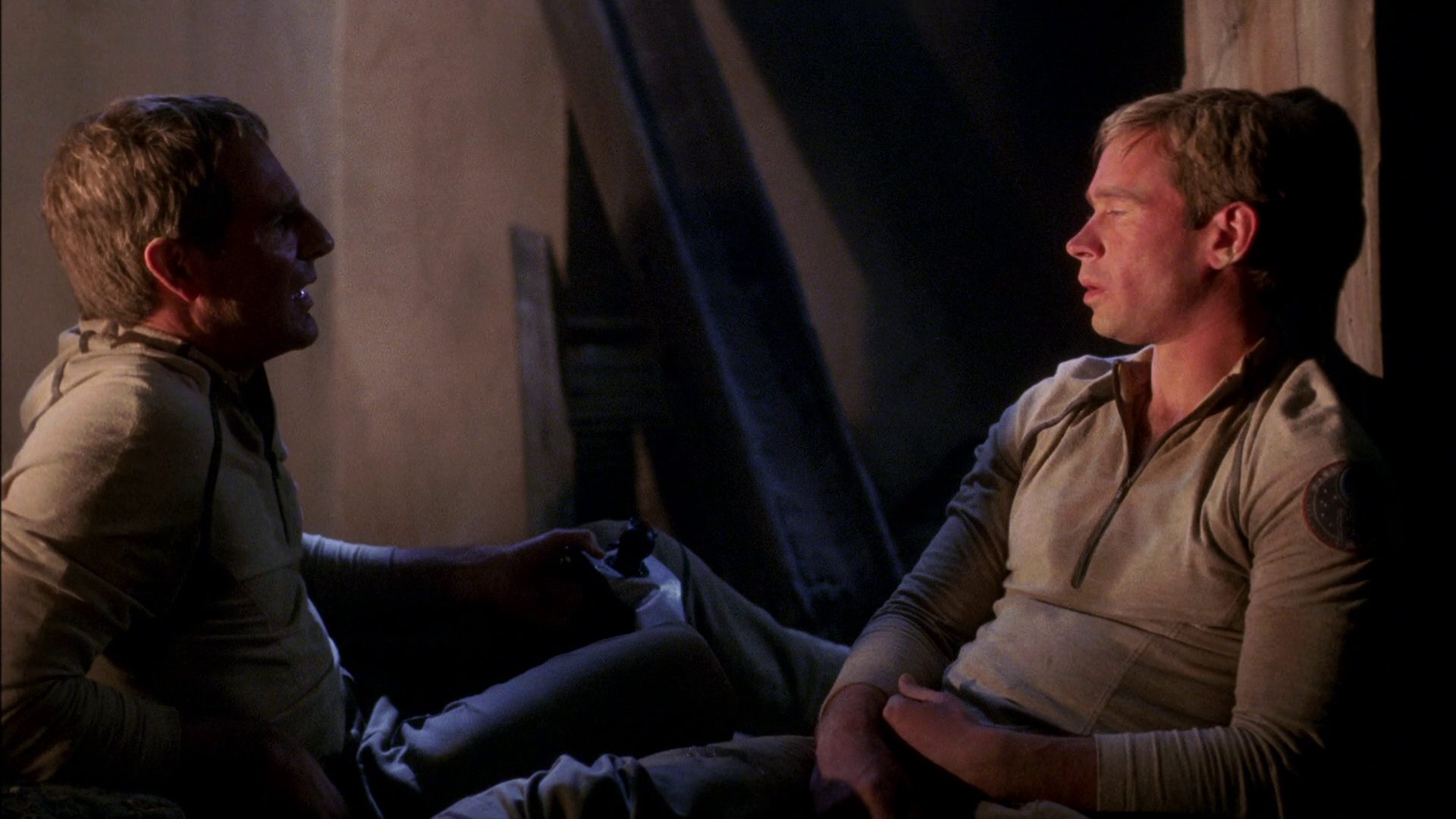 extant_StarTrek_ENT_1x24-DesertCrossing_3027.jpg