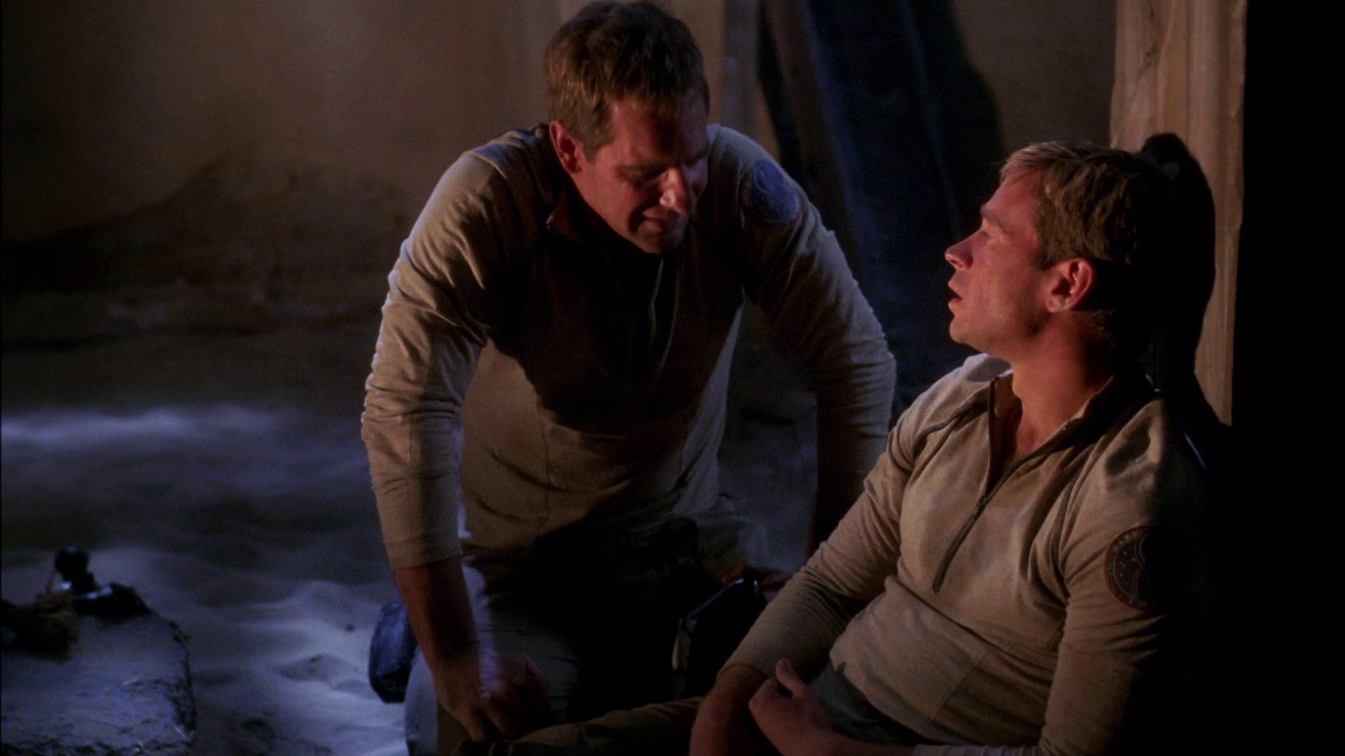 extant_StarTrek_ENT_1x24-DesertCrossing_3147.jpg