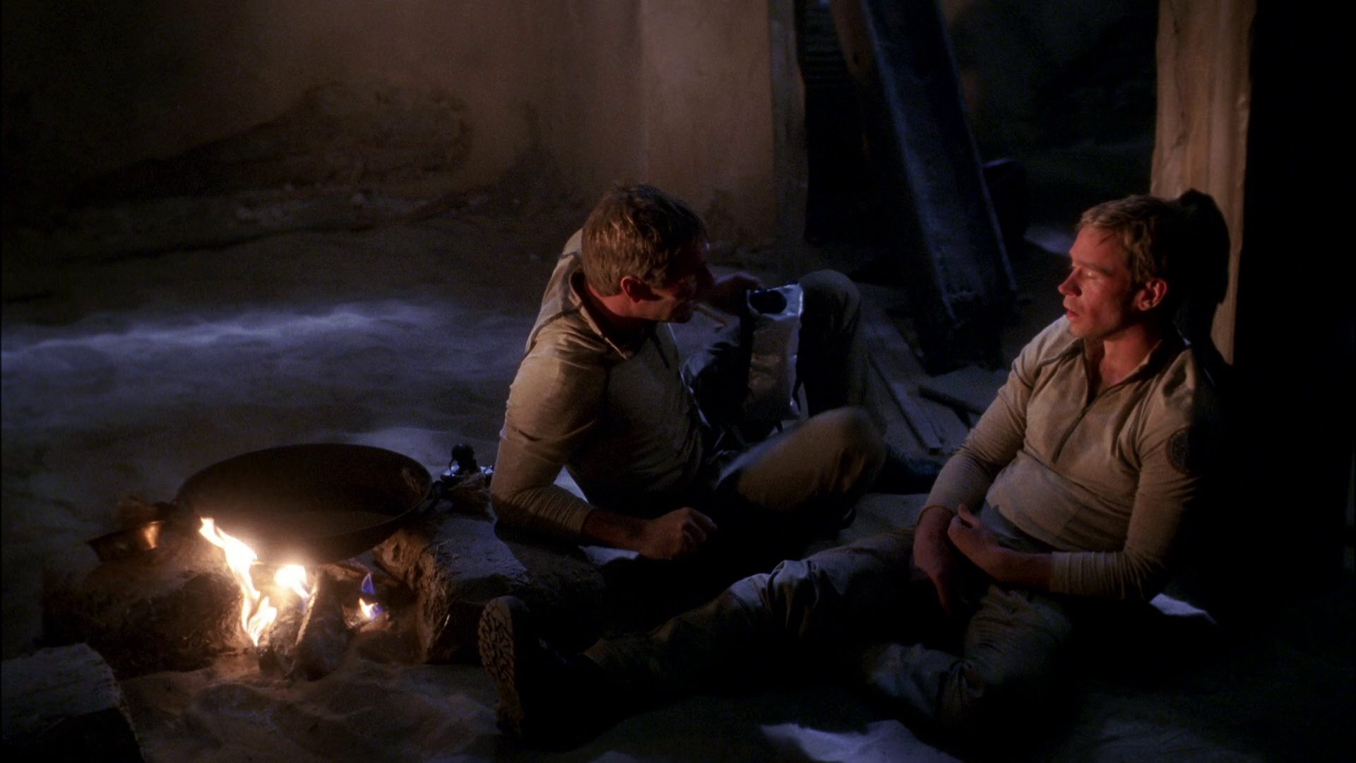 extant_StarTrek_ENT_1x24-DesertCrossing_3171.jpg