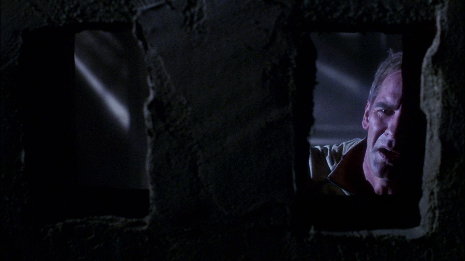 extant_StarTrek_ENT_1x24-DesertCrossing_3352.jpg