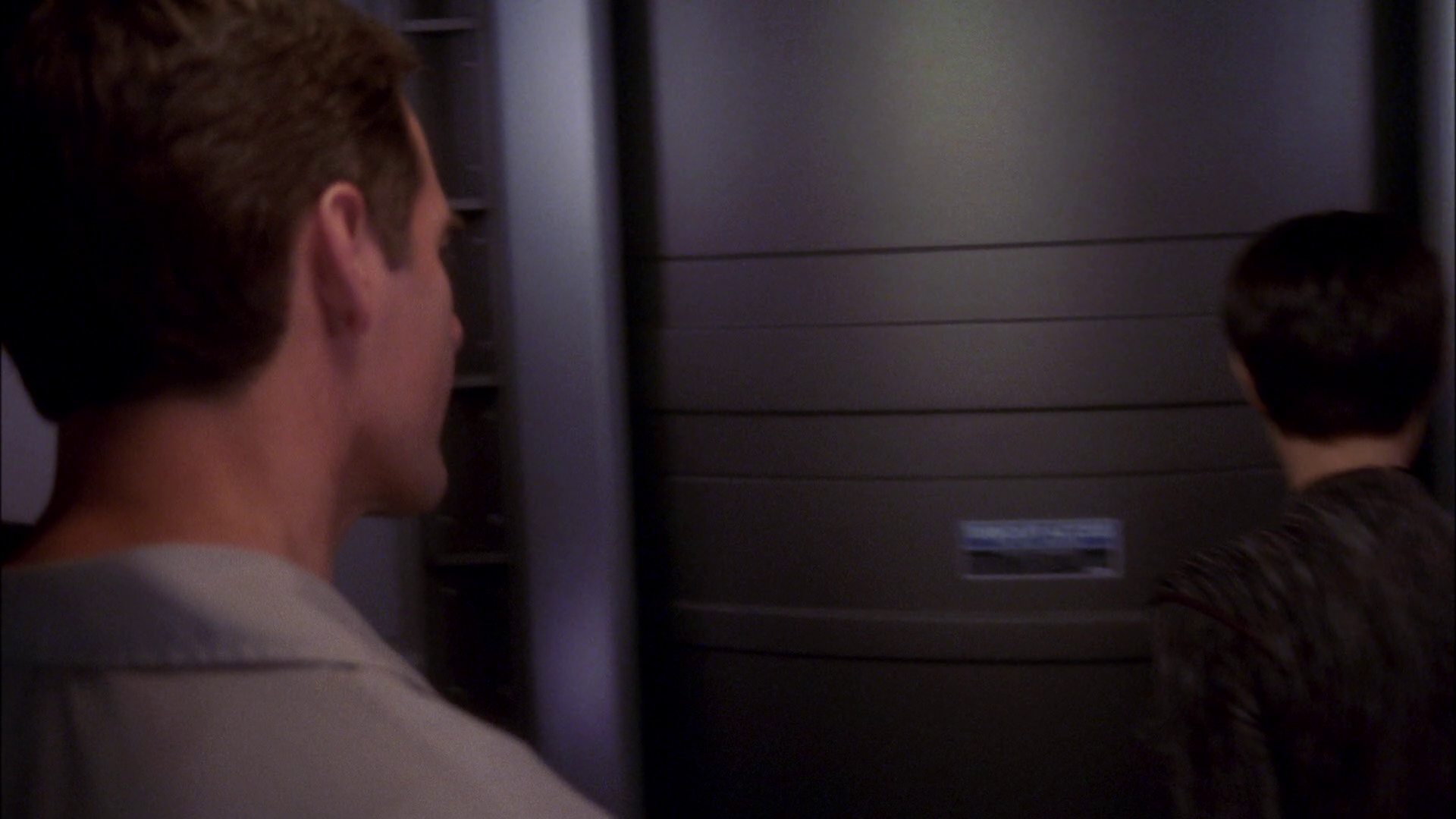 extant_StarTrek_ENT_1x25-TwoDaysAndTwoNights_0051.jpg