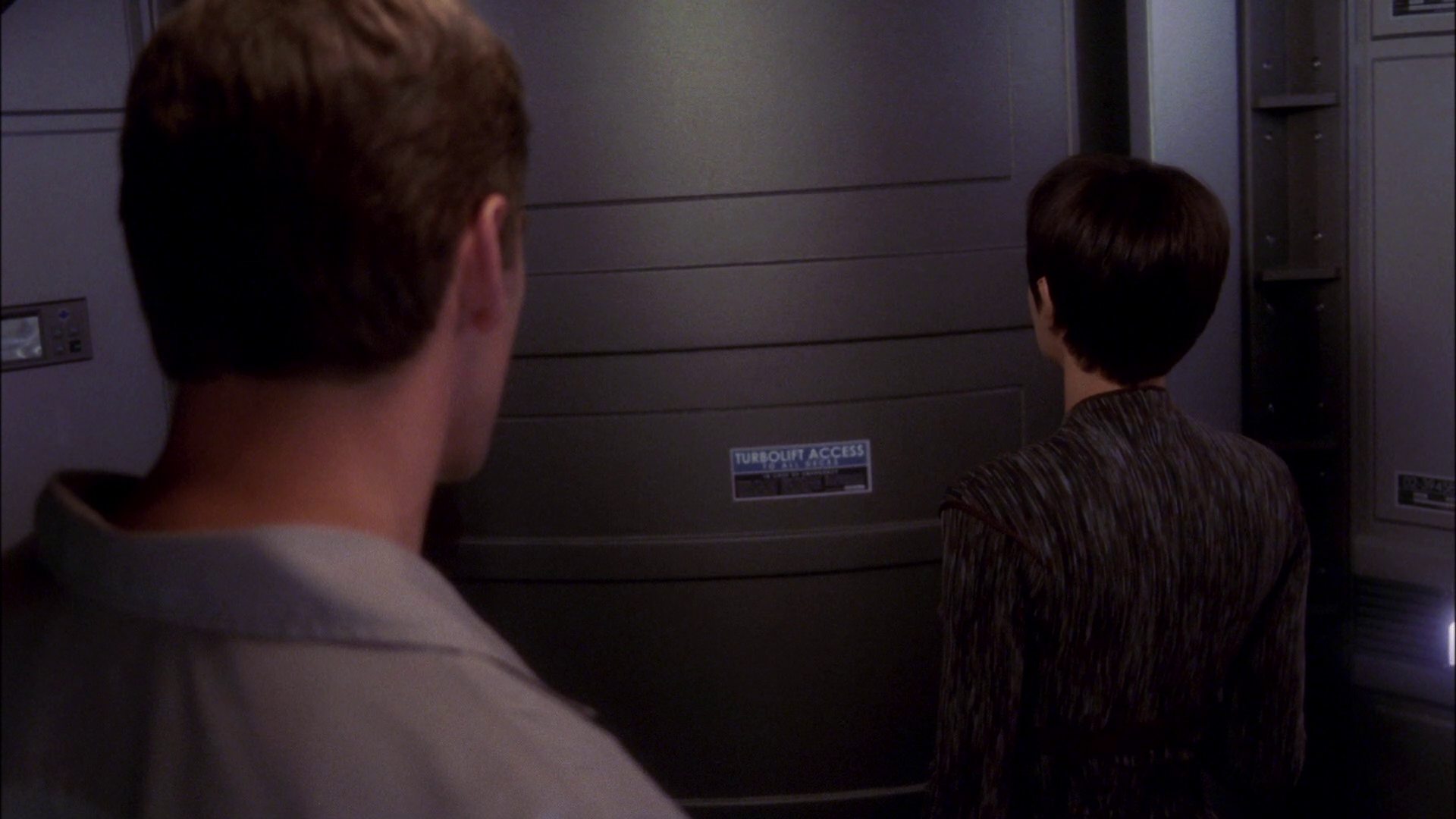 extant_StarTrek_ENT_1x25-TwoDaysAndTwoNights_0052.jpg