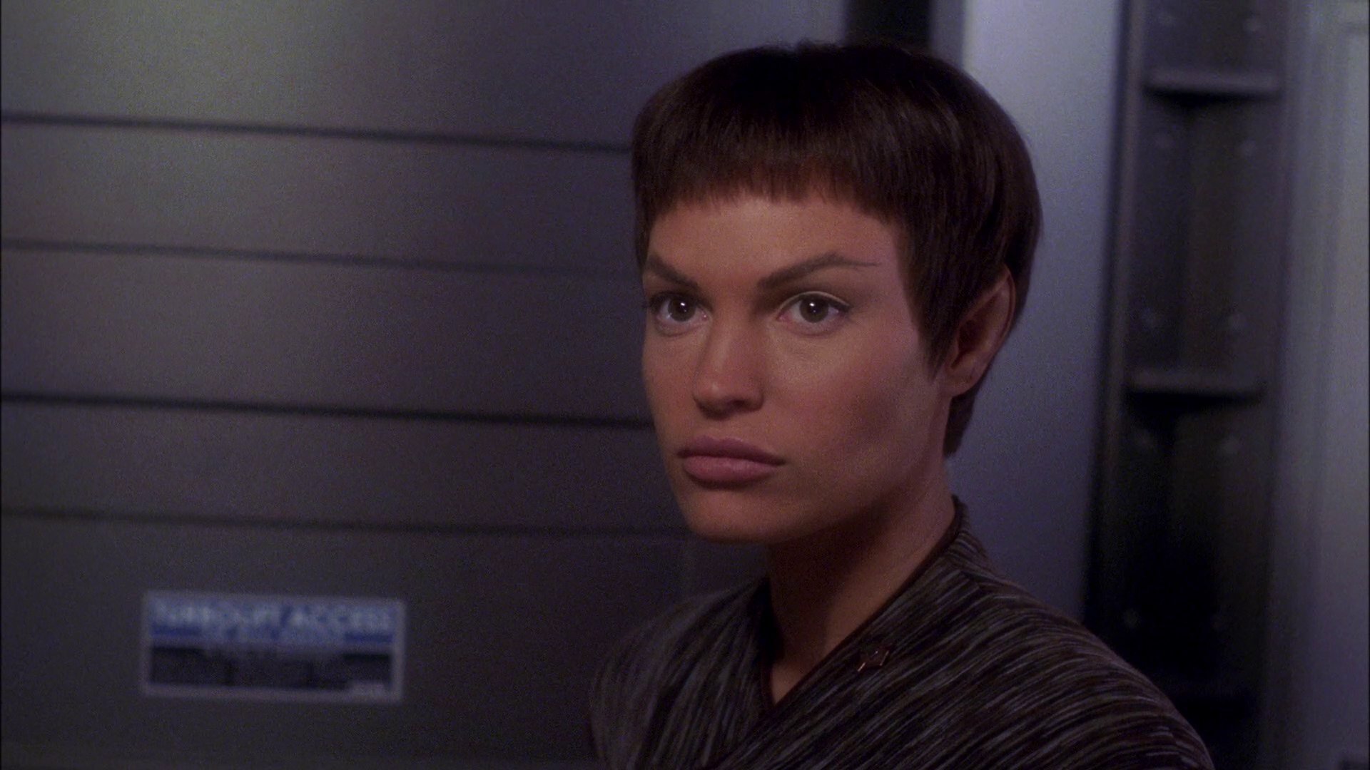 extant_StarTrek_ENT_1x25-TwoDaysAndTwoNights_0076.jpg