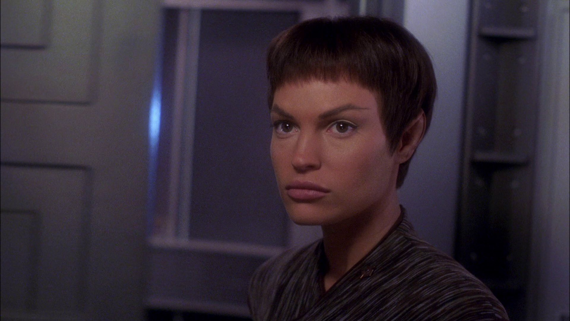 extant_StarTrek_ENT_1x25-TwoDaysAndTwoNights_0077.jpg