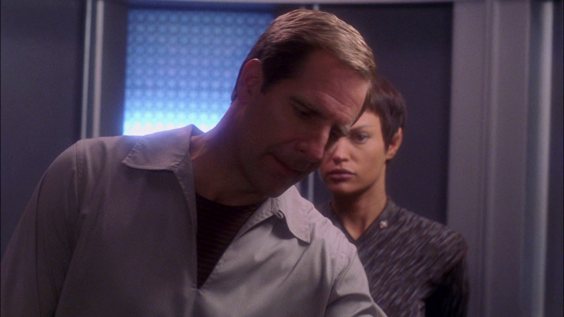 extant_StarTrek_ENT_1x25-TwoDaysAndTwoNights_0095.jpg