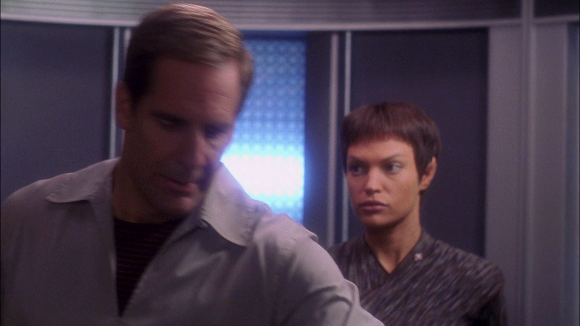extant_StarTrek_ENT_1x25-TwoDaysAndTwoNights_0097.jpg