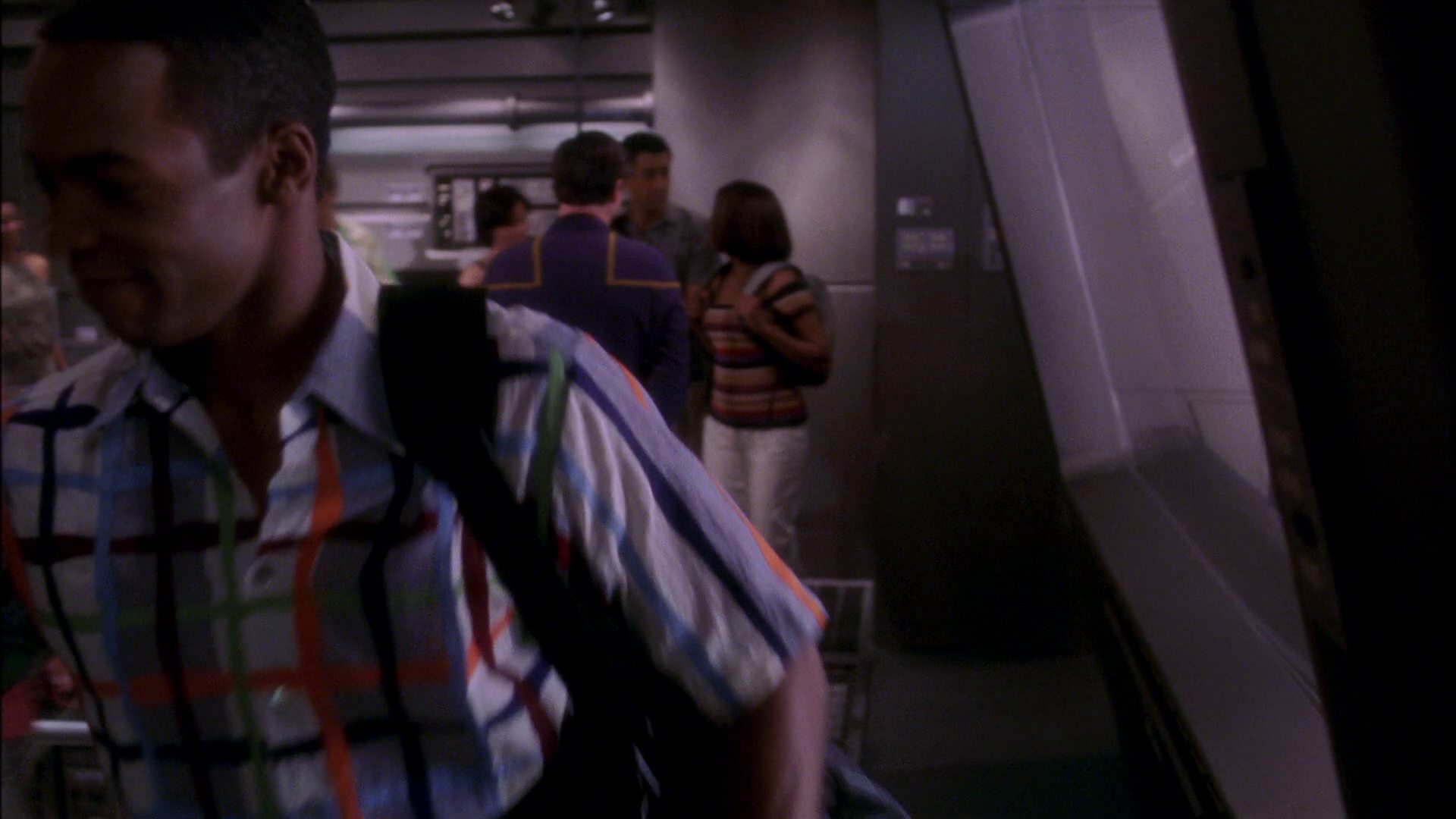 extant_StarTrek_ENT_1x25-TwoDaysAndTwoNights_0101.jpg