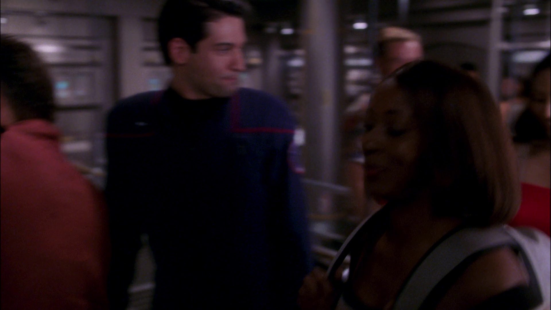 extant_StarTrek_ENT_1x25-TwoDaysAndTwoNights_0105.jpg