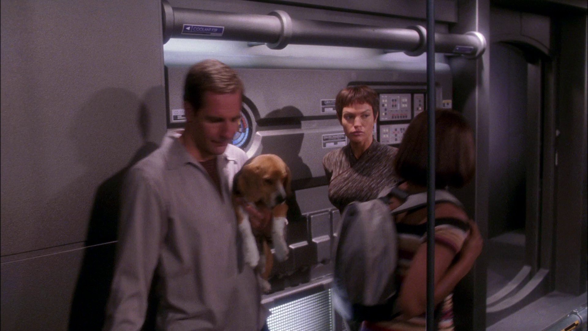 extant_StarTrek_ENT_1x25-TwoDaysAndTwoNights_0108.jpg