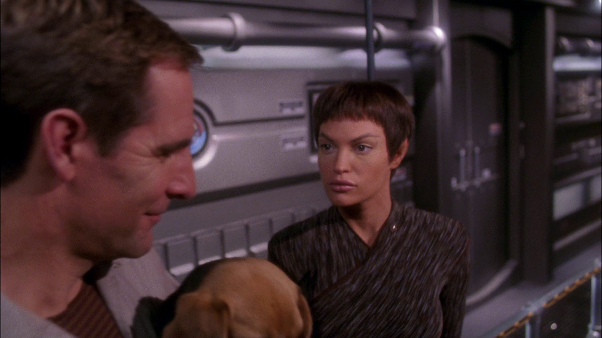 extant_StarTrek_ENT_1x25-TwoDaysAndTwoNights_0118.jpg