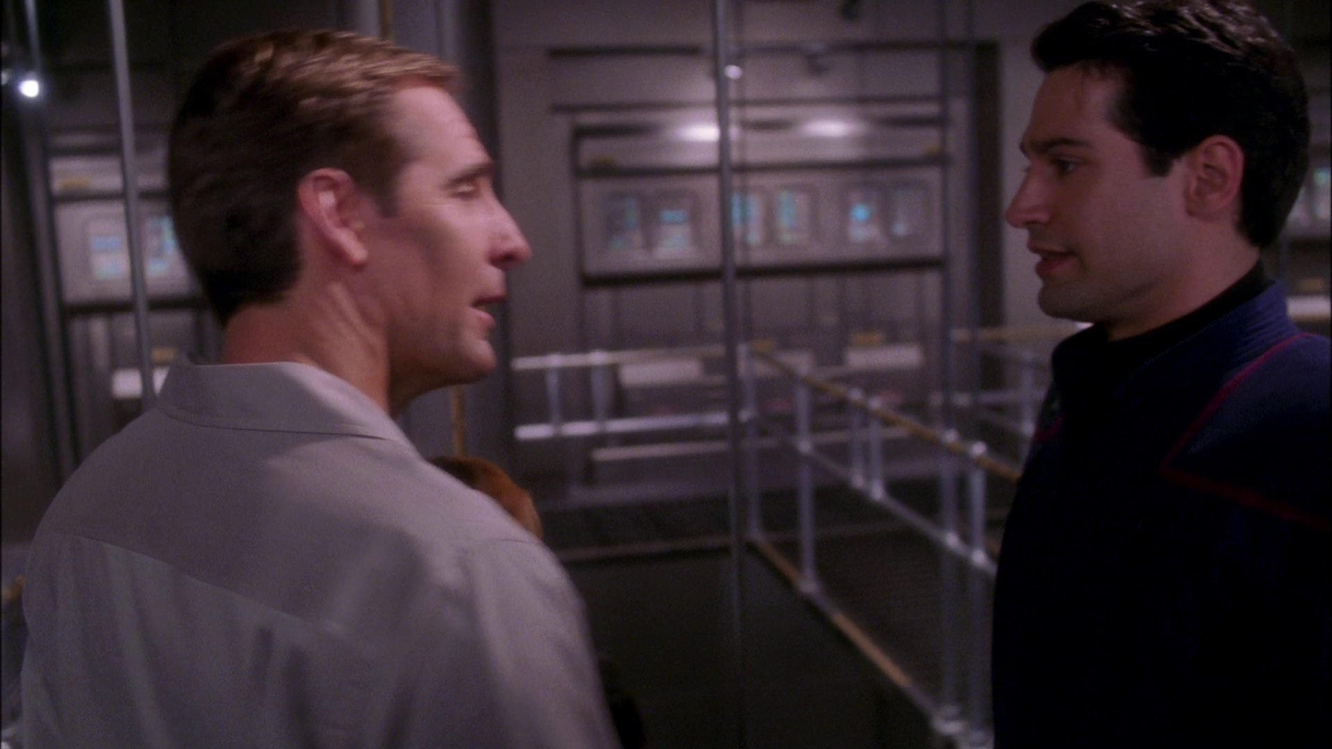 extant_StarTrek_ENT_1x25-TwoDaysAndTwoNights_0121.jpg