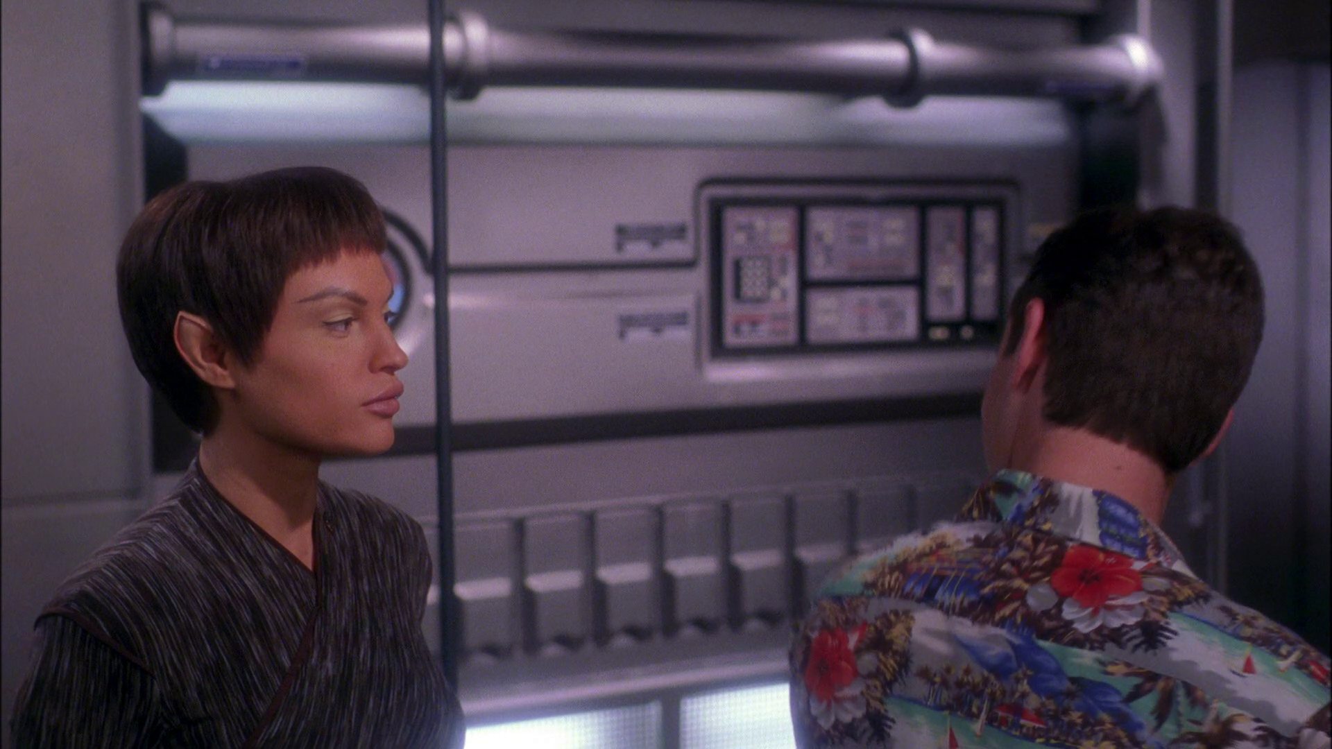 extant_StarTrek_ENT_1x25-TwoDaysAndTwoNights_0140.jpg