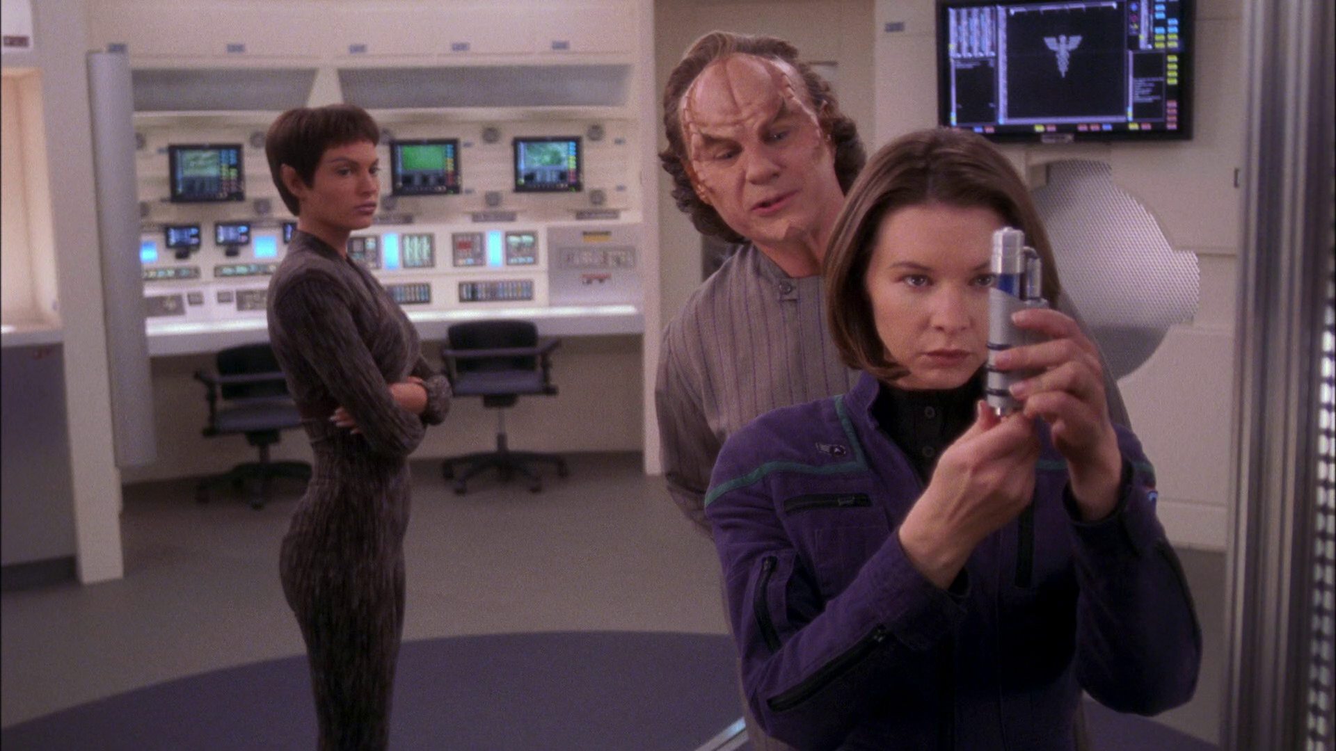 extant_StarTrek_ENT_1x25-TwoDaysAndTwoNights_0397.jpg
