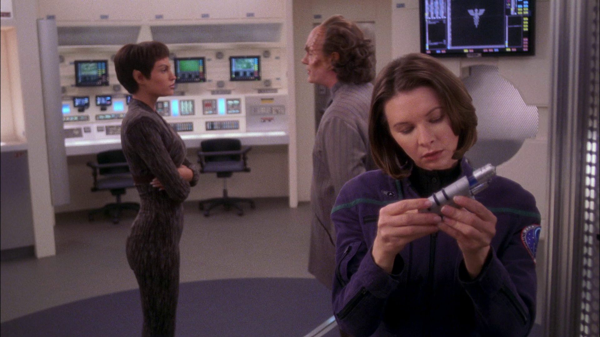 extant_StarTrek_ENT_1x25-TwoDaysAndTwoNights_0403.jpg