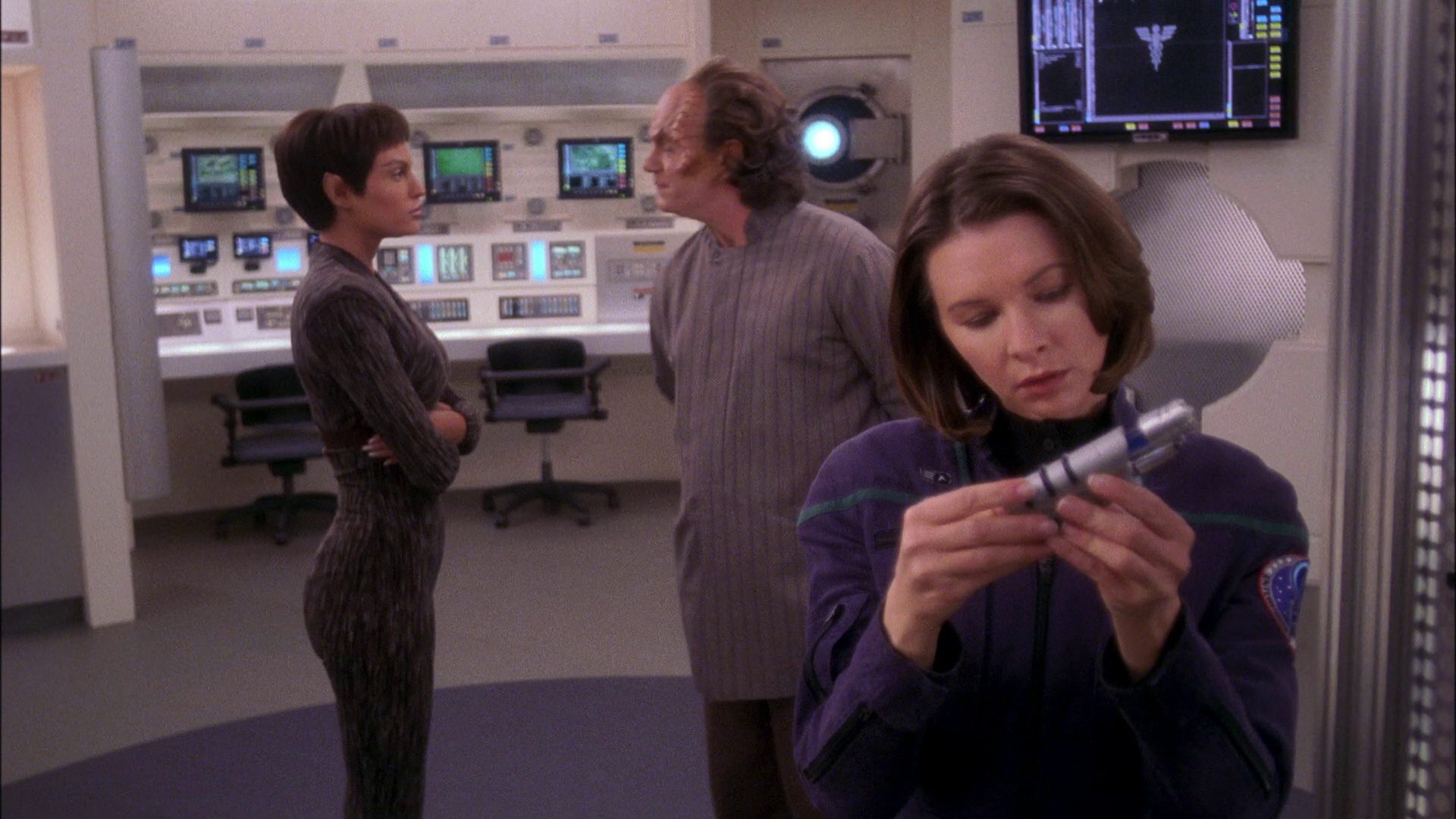 extant_StarTrek_ENT_1x25-TwoDaysAndTwoNights_0404.jpg