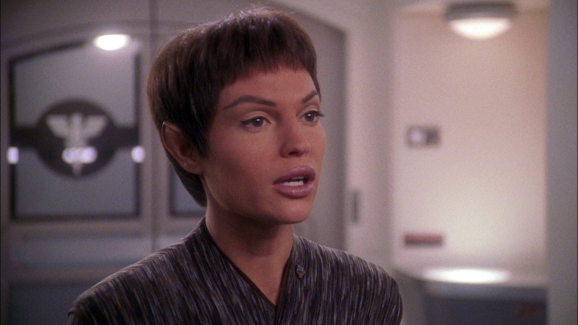 extant_StarTrek_ENT_1x25-TwoDaysAndTwoNights_0412.jpg